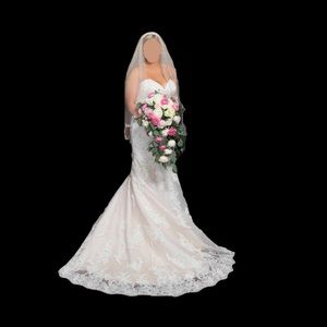 Low’s Bridal Wedding Dress